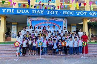 Ngày hội tựu trường của các em học sinh Lớp 1 trường tiểu học Trần Quốc Toản