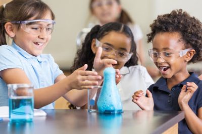 STEM LÀ GÌ? GIÁO DỤC STEM LÀ GÌ?